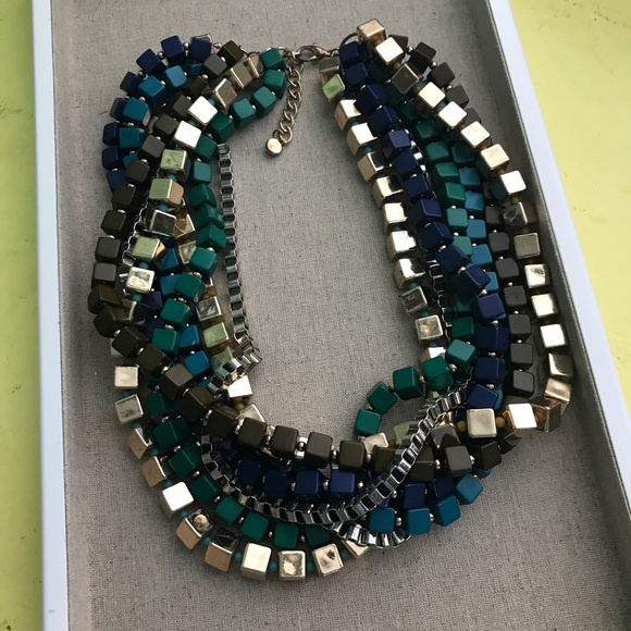 Box Necklace - Picture 1 of 2